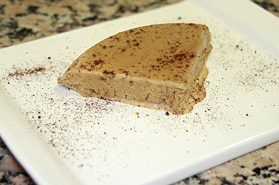 Receta de Biscuit Glace de Cafe, presentacion a